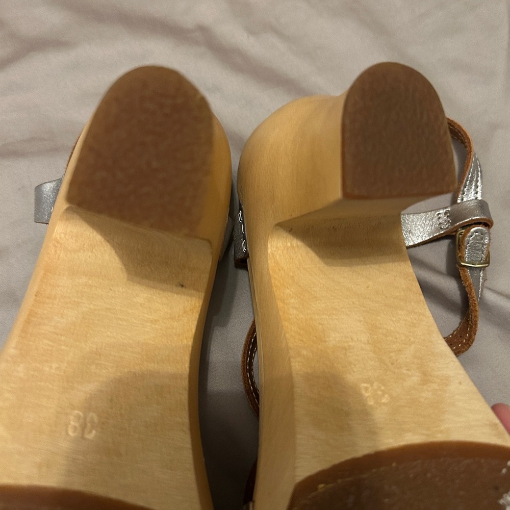 Swedish Hasbeens silver leather wooden clog sandals Size 7.5 - Picture 9 of 11